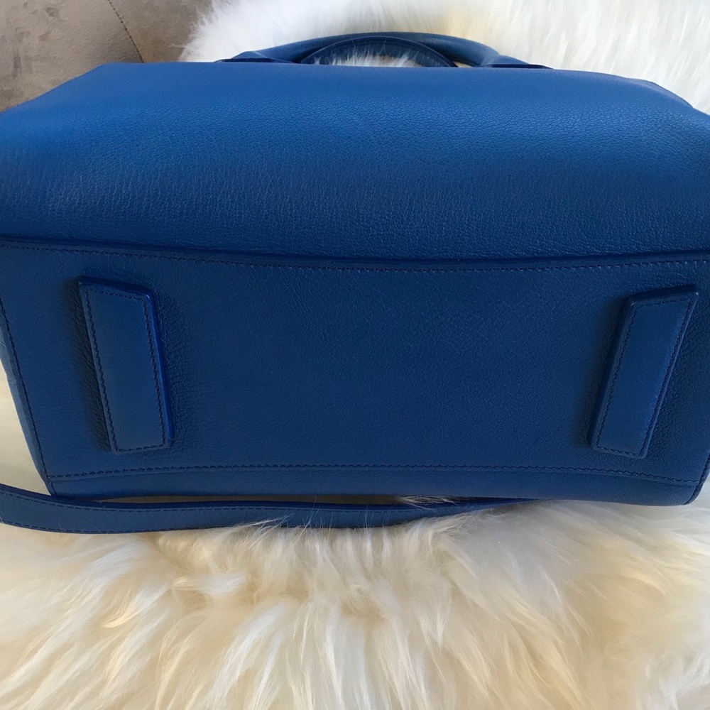 🚫SOLD🚫Givenchy antigona small goatskin satchel - Picture 7 of 10